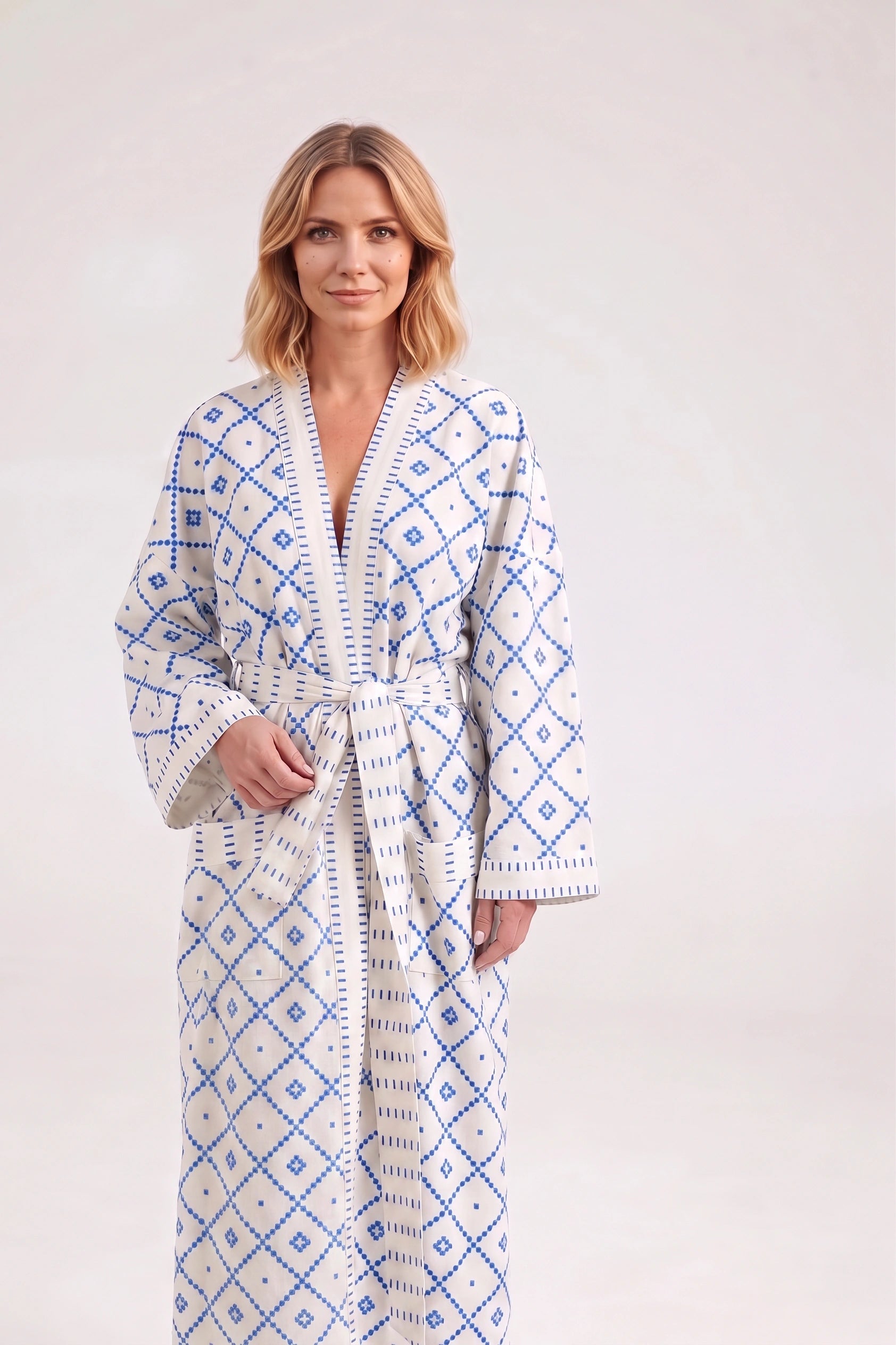 Hydra Ivory & blue long line kimono - Retreat Myself